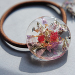 【訳あり品】まあるい大きなボタニカル・ヘアゴム（ブラウン）