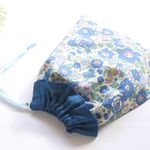 フリルがかわいいきんちゃく袋*リバティBetsyヴィンテージブルー