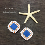 ☆1点もの☆ブルー×ホワイトなビーズ刺繍ピアス/イヤリング