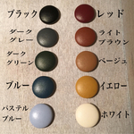 フェイクレザーのくるみボタンピアス
