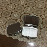 ミラー付きピルケース