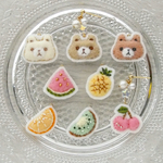 くまとフルーツのフェルト刺繍ピアス／イヤリング
