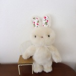 [価格改定]　ふさふさうさぎさん(薄ベージュ)