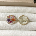 me_86.95様専用ページ*かすみ草のレジンピアス
