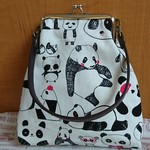 パンダ柄　がま口ポーチ