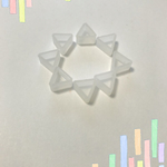 三角シリコン8個