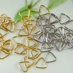 三角カン　単色選択可能　50〜55個　８×８mm　５g    C-9