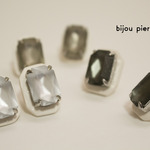 受注生産アクリルビジューピアス
