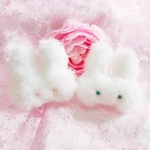 うさぎかおブローチ(左・ピンクめ)