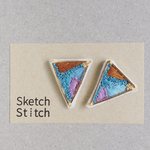triangle×gold刺繍ピアス