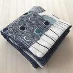 □701 Pile In Gauze ふわとろ大判ハンカチ Modern Taste Dots