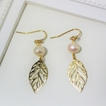 淡水パール＆透かしリーフピアス