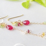 ルビーの花束・アシンメトリー・ピアス