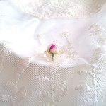 バラの一輪ミニリング