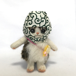 泥棒猫さん(唐草模様、キジ白)