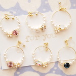 6colors♡　ホワイトパールとカラーストーンとお花　ゆれるフープピアス/樹脂ノンホールピアス（イヤリング）　