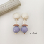 アイボリーマーブルカボション×アクリルビーズピアス/イヤリング