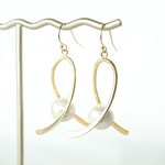 ツイストリボン・パール・ピアス ~ twist ribbon pearl ~