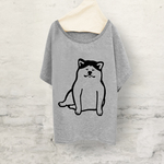 秋田　お座り ドルマンTシャツ（グレー）