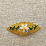 草花の刺繍スリーピン（イエロー）