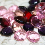 15mm×12mm　マロンカット型ガラスチャーム(ピンク・レッド系)　12個　