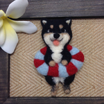 夏休みの黒柴ちゃんブローチ