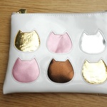 猫柄 フラットポーチ 通帳入れ エナメル ホワイト 猫 グッズ 雑貨 かわいい 