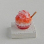 いちごシロップのかき氷