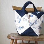 オオカミと花+デニム*刺繡＊パッチワーク　たっぷりバッグ　トートバッグ