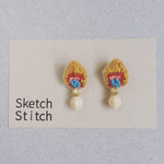 golden yellow刺繍ピアス