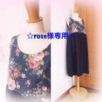 薔薇柄ノースリーブギャザーワンピース