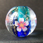 とんぼ玉12　桜の水中花（2mm芯）約1.6㎝
