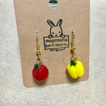 パプリカ  の イヤリングorピアス