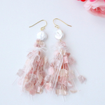 淡水パールとふんわり桜色ラブリータッセルイヤリング（ピアス）