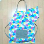 子供用エプロン　三角巾　セット　カラフルポンポン