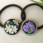 ご注文品 刺繍ヘアゴム コスモス&バラ