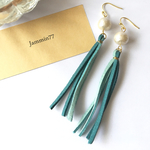 【値下げ】スエード調タッセル&コットンパール 揺れるピアス