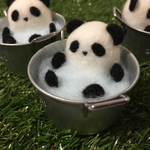 【数量限定！】プールの中でゆらゆら水遊びふわぱん♡羊毛フェルトのふわふわパンダinミニプール☆