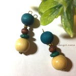 300円☆中ぶりウッドビーズ(ブルー×ベージュ)☆ピアス/イヤリング