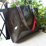 アンチック黒革のトートバッグ