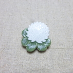 白つめ草ブローチ