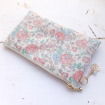 ★LIBERTY　Felicite　フェリシテ　49OR　中布・内ポケット(1＋2分割)付きポーチ　