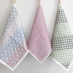 【オーダー品：shihori3様専用】刺し子の布巾とハンカチ（柿の花／花十字／クロス）