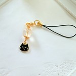 パワーストーン ルチルクォーツと黒猫のストラップ  (=^ェ^=)