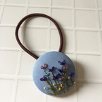 送料無料●刺繍のくるみぼたん。ヘアゴム