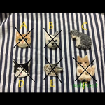 ネコブローチ　羊毛　刺繍　猫ブローチ