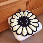 スマイリーフラワーの円座　   black 