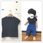 ブラックのフレンチスリーブTシャツ