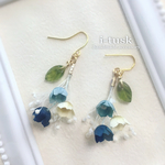 3色すずらんとかすみ草のピアス(チタン/イヤリング/ノンホールピアス)：夏 ウェディング 結婚式 ゆらゆら 揺れる