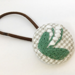 すずらん刺繍のヘアゴム